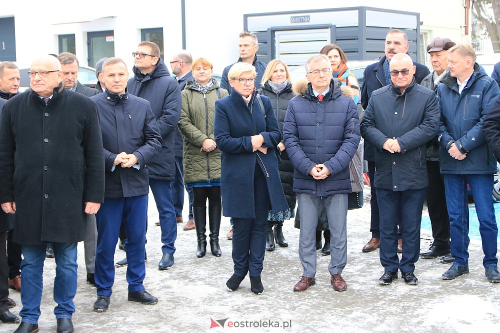 Ostrołęcka filia WUP po remoncie. “Było siermiężnie i socjalistycznie a teraz jest europejsko”. [15.12.2002] - zdjęcie #77 - eOstroleka.pl