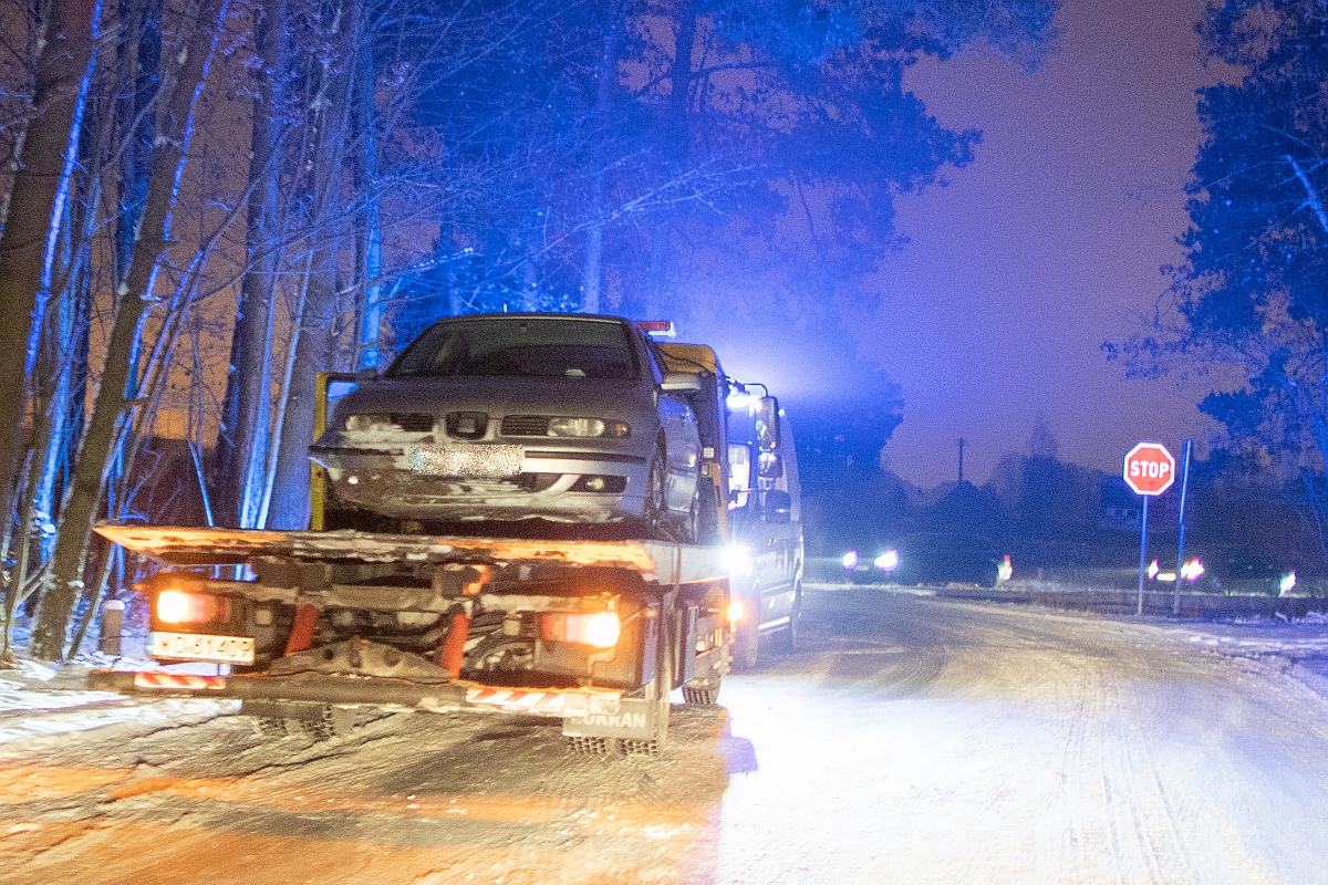Wypadek w Zabrodziu na DK-53 [15.12.2022] - zdjęcie #1 - eOstroleka.pl