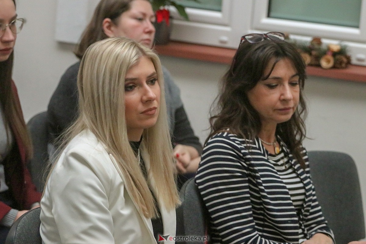 Wystawa „Łazek. Splątane dzieje” [16.12.2022] - zdjęcie #31 - eOstroleka.pl