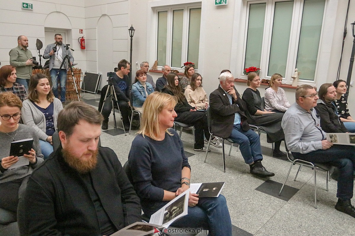 Wystawa „Łazek. Splątane dzieje” [16.12.2022] - zdjęcie #19 - eOstroleka.pl