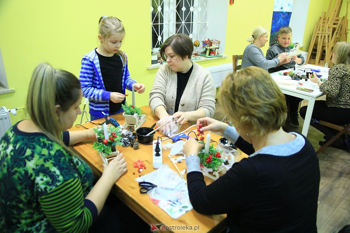 “Porozmawiajmy przy herbacie” tym razem w formie warsztatów [16.12.2022] - zdjęcie #16 - eOstroleka.pl