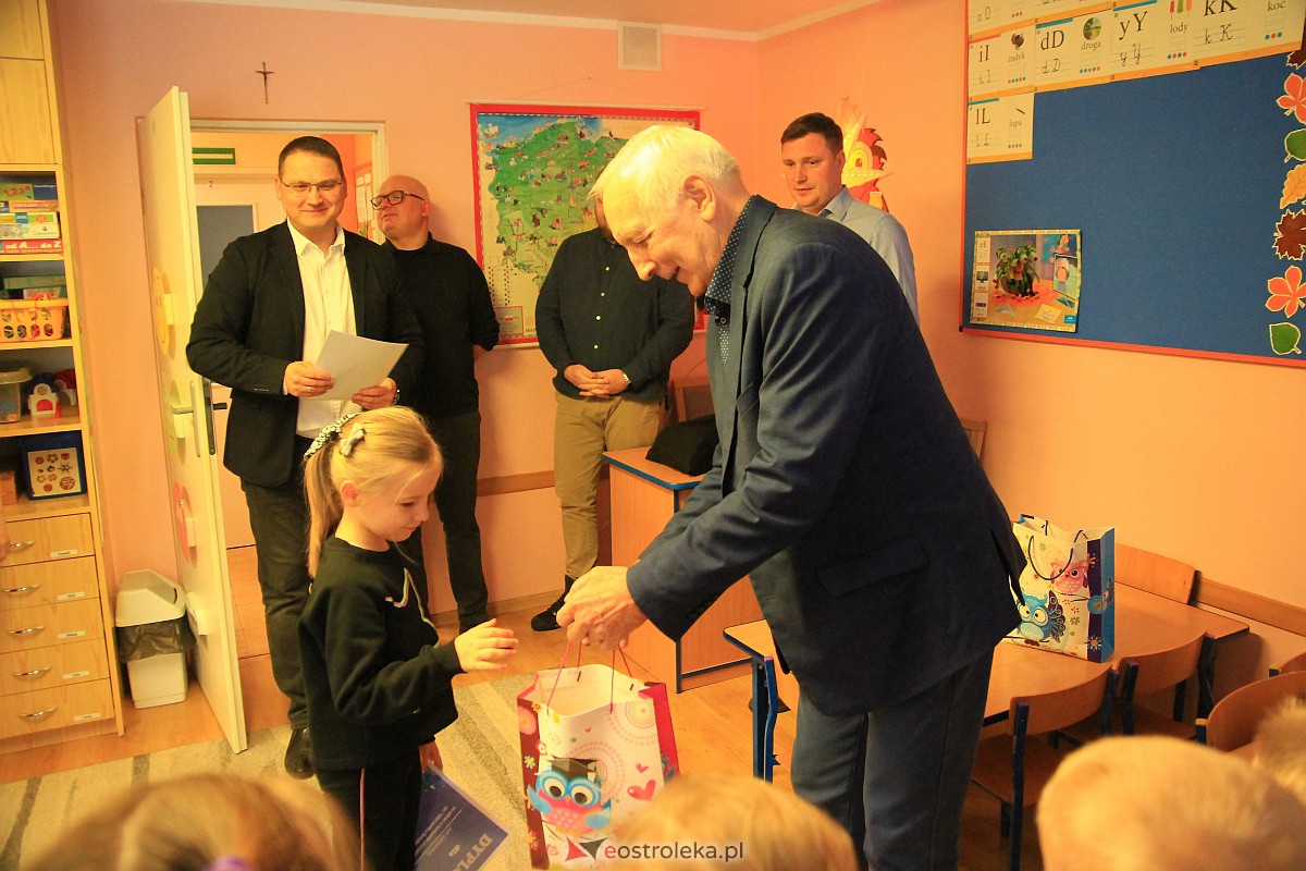 Ekologicznie i świątecznie. Konkurs na eko-kartkę rozstrzygnięty [16.12.2022] - zdjęcie #69 - eOstroleka.pl