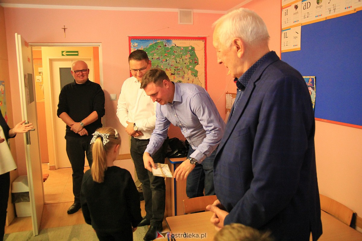 Ekologicznie i świątecznie. Konkurs na eko-kartkę rozstrzygnięty [16.12.2022] - zdjęcie #57 - eOstroleka.pl