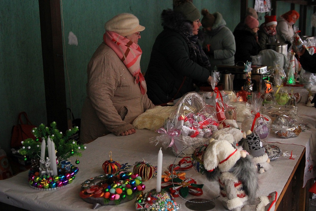 Jarmark bożonarodzeniowy w Kadzidle [17.12.2022] - zdjęcie #172 - eOstroleka.pl