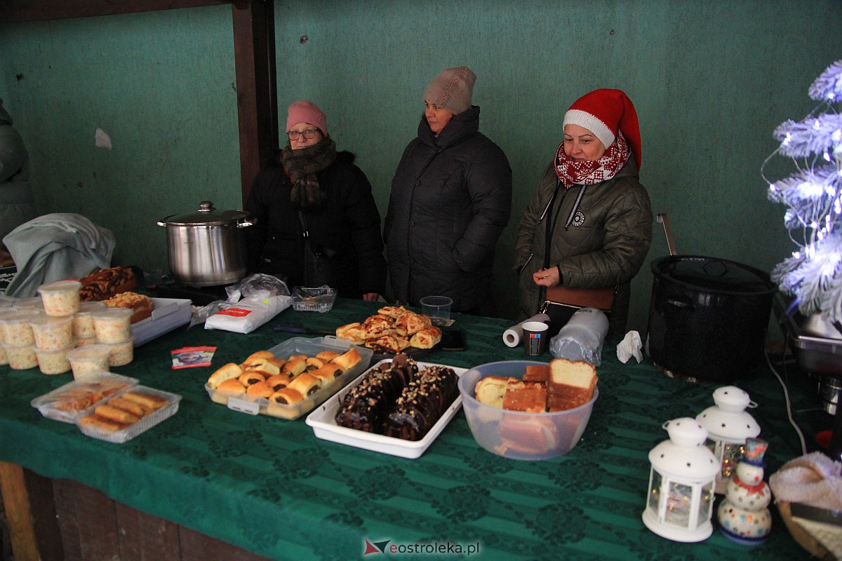 Jarmark bożonarodzeniowy w Kadzidle [17.12.2022] - zdjęcie #159 - eOstroleka.pl