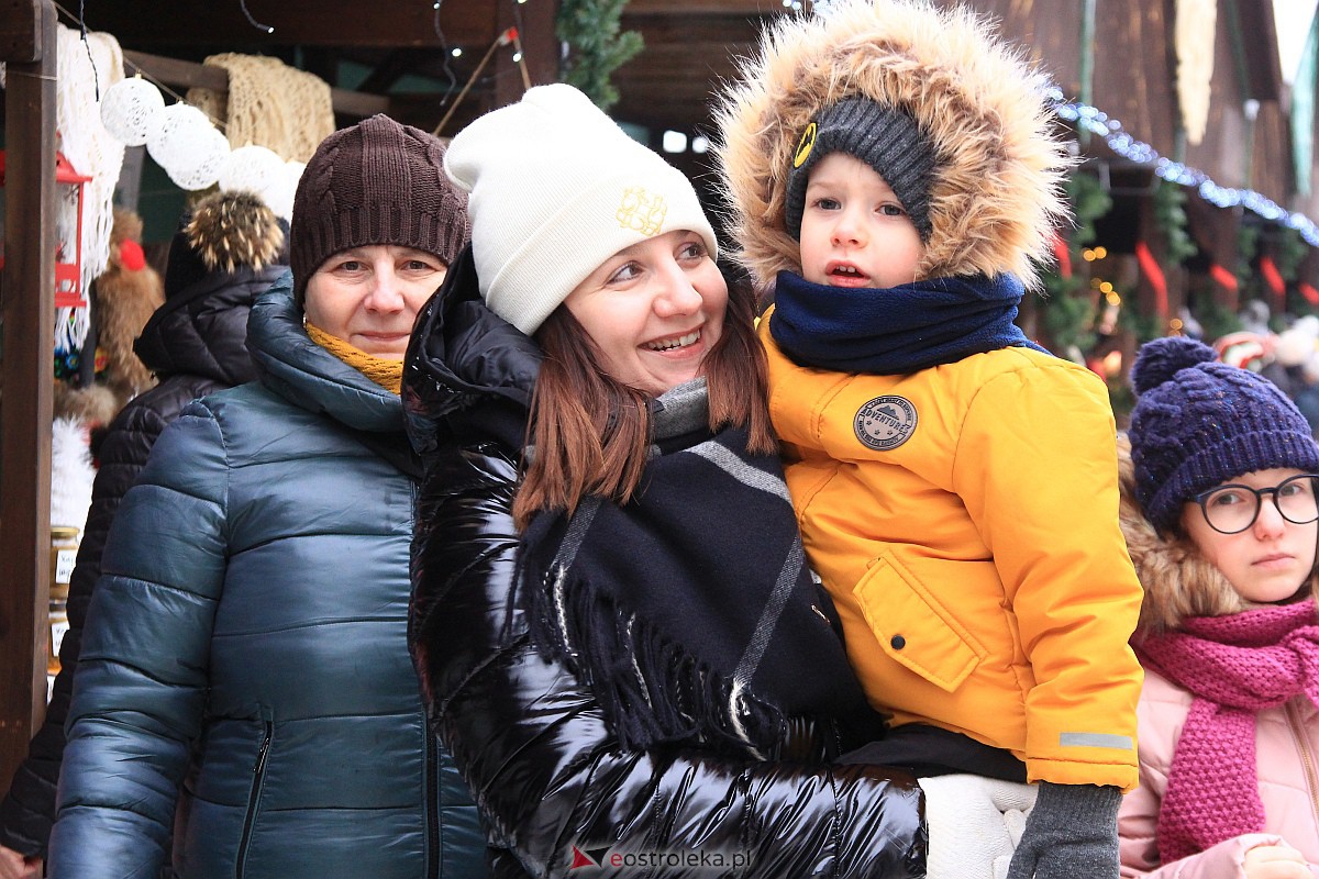 Jarmark bożonarodzeniowy w Kadzidle [17.12.2022] - zdjęcie #151 - eOstroleka.pl