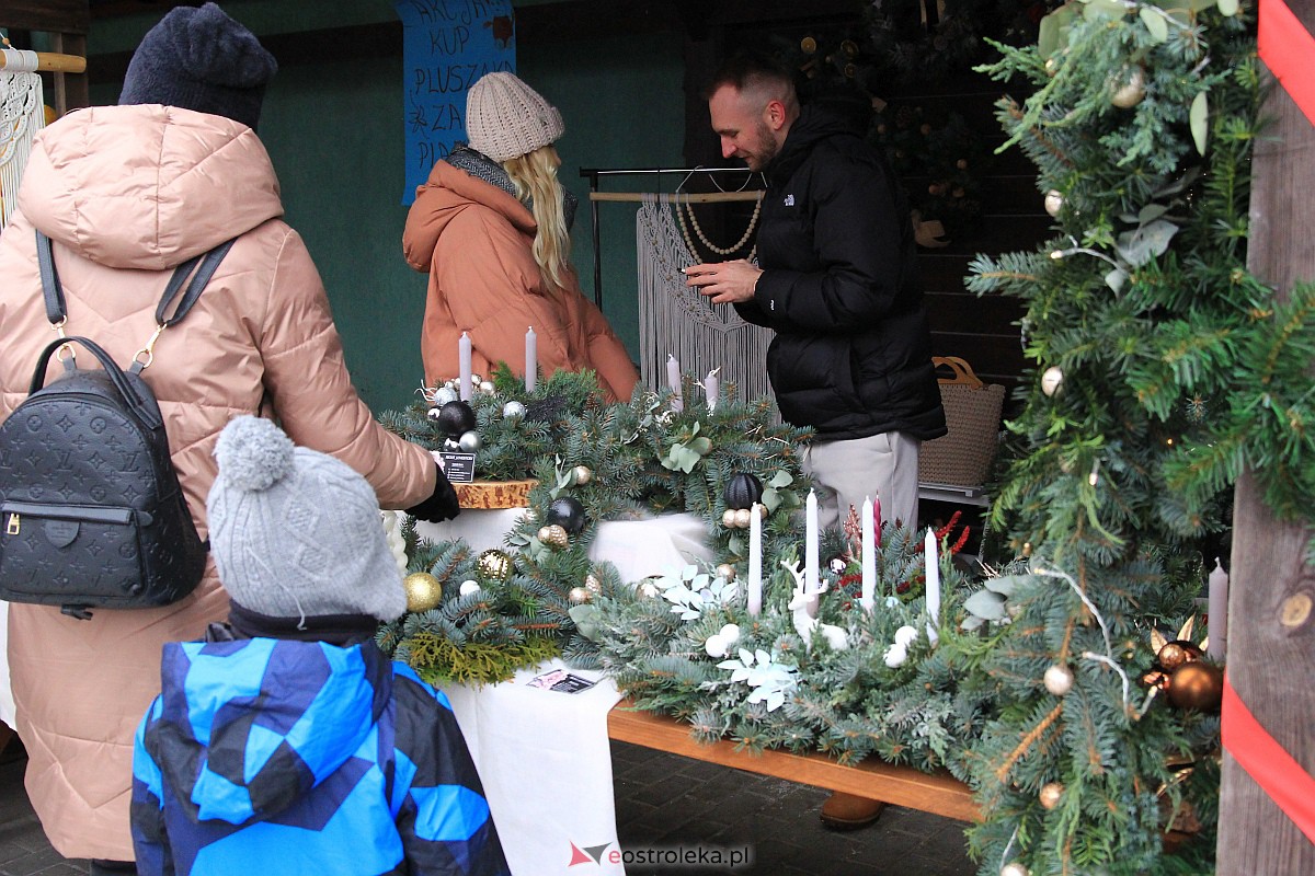 Jarmark bożonarodzeniowy w Kadzidle [17.12.2022] - zdjęcie #139 - eOstroleka.pl