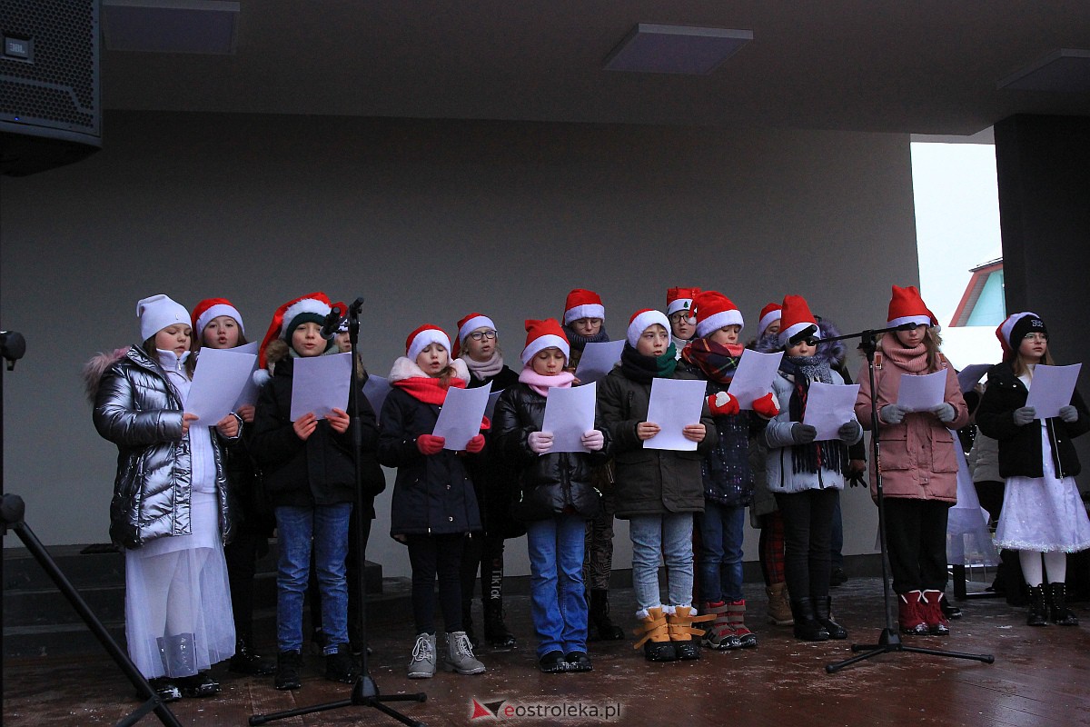 Jarmark bożonarodzeniowy w Kadzidle [17.12.2022] - zdjęcie #131 - eOstroleka.pl