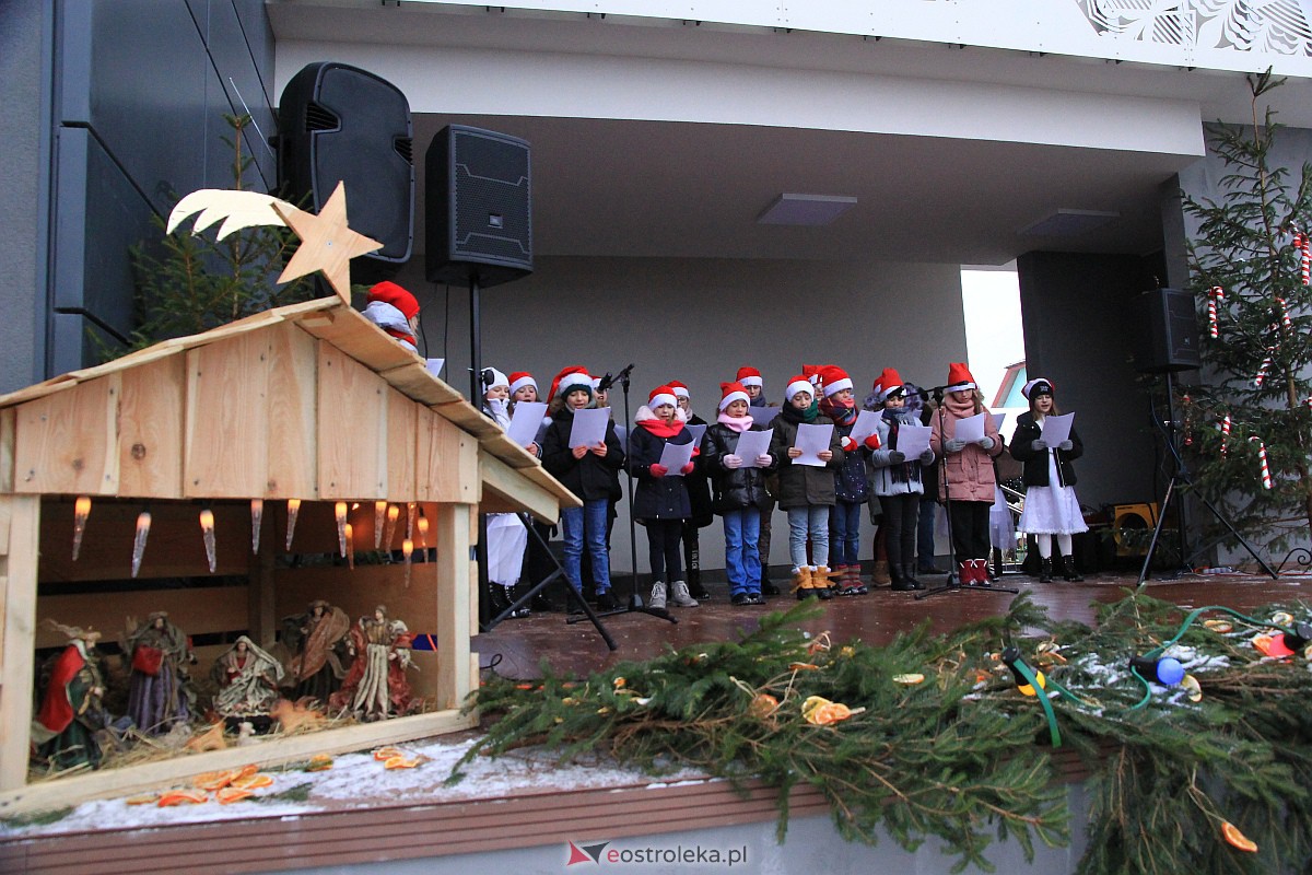 Jarmark bożonarodzeniowy w Kadzidle [17.12.2022] - zdjęcie #121 - eOstroleka.pl