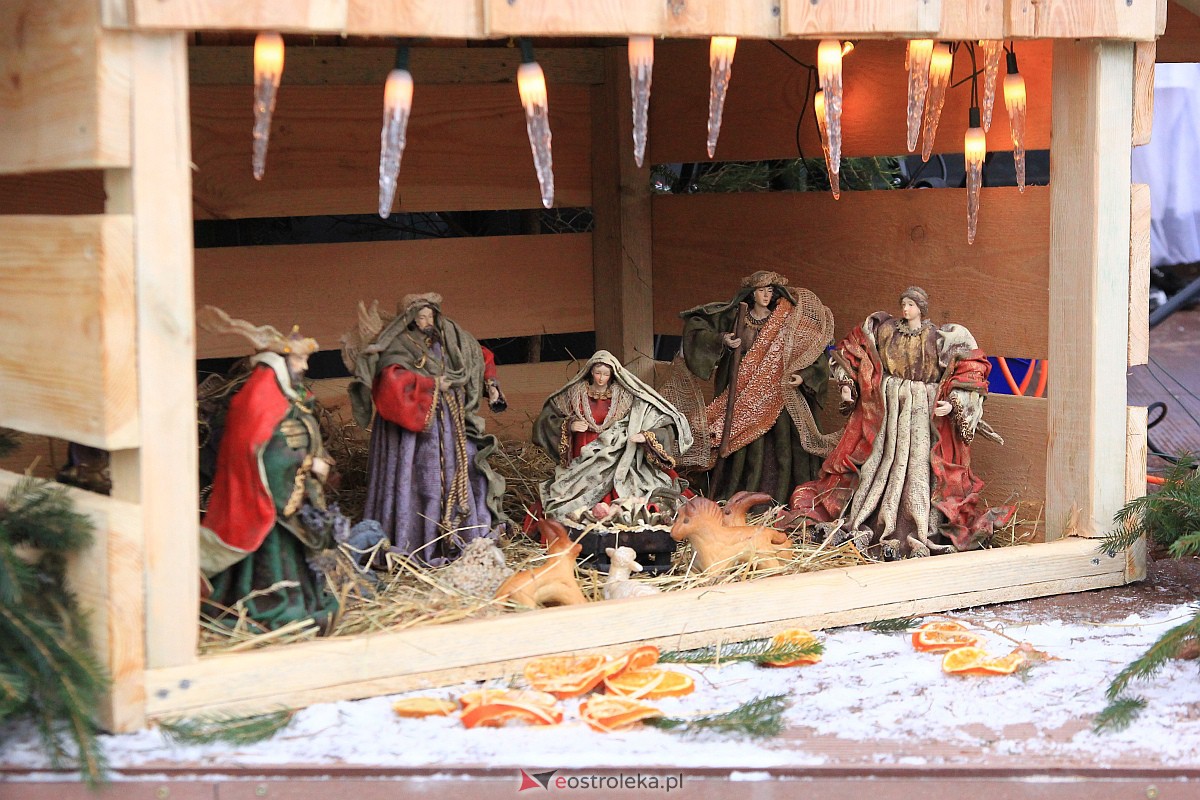 Jarmark bożonarodzeniowy w Kadzidle [17.12.2022] - zdjęcie #119 - eOstroleka.pl