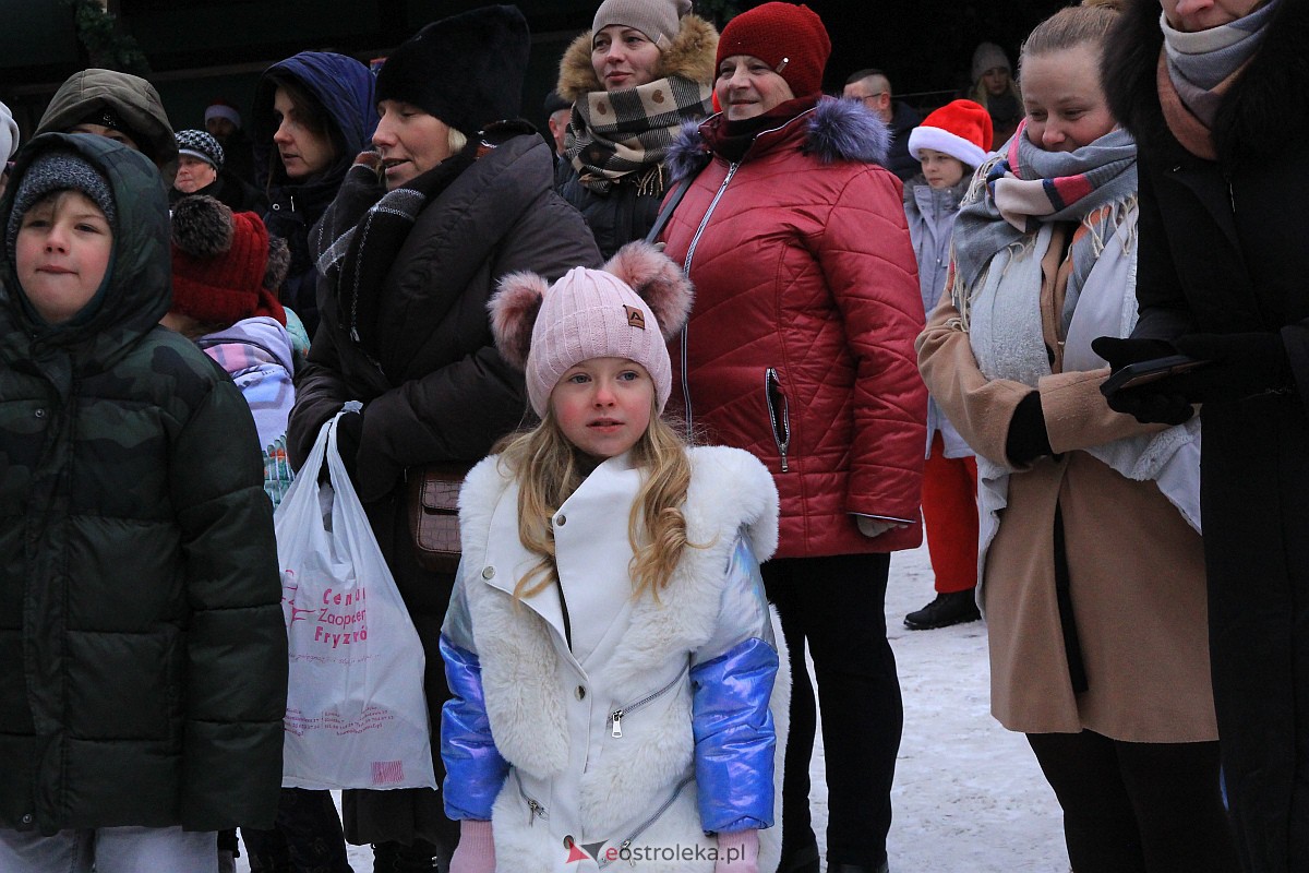 Jarmark bożonarodzeniowy w Kadzidle [17.12.2022] - zdjęcie #108 - eOstroleka.pl