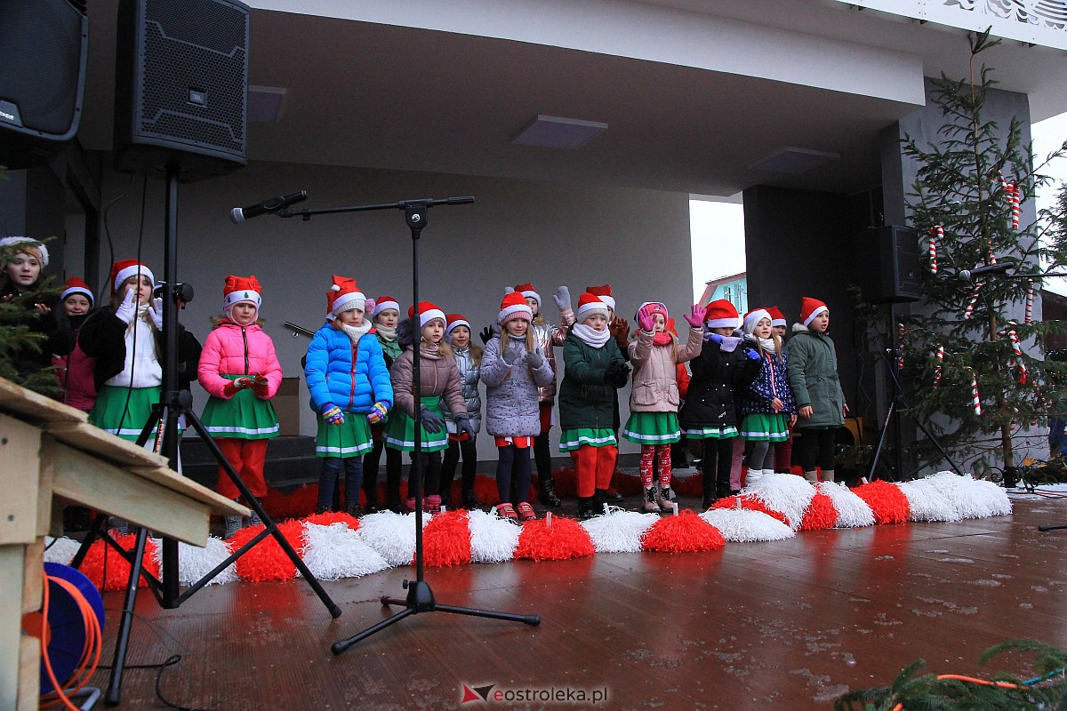 Jarmark bożonarodzeniowy w Kadzidle [17.12.2022] - zdjęcie #102 - eOstroleka.pl