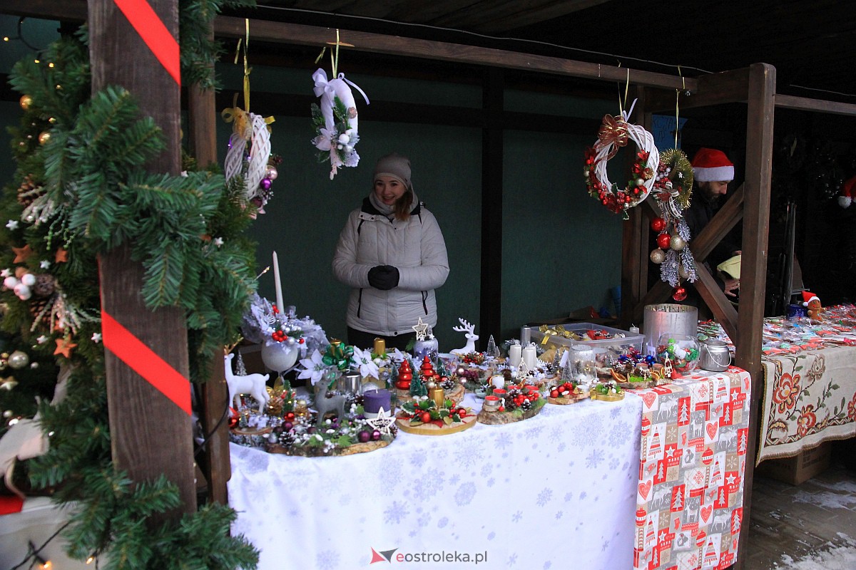 Jarmark bożonarodzeniowy w Kadzidle [17.12.2022] - zdjęcie #92 - eOstroleka.pl