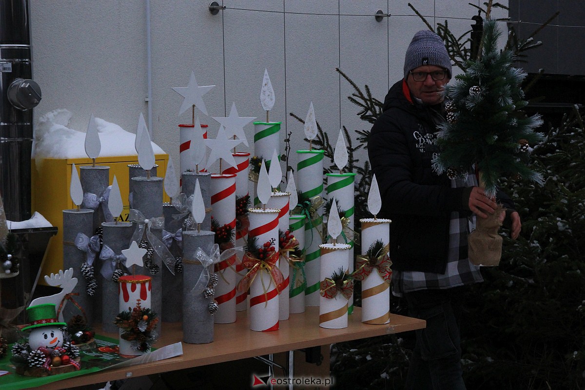 Jarmark bożonarodzeniowy w Kadzidle [17.12.2022] - zdjęcie #90 - eOstroleka.pl