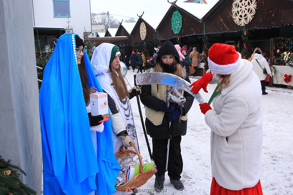 Jarmark bożonarodzeniowy w Kadzidle [17.12.2022] - zdjęcie #81 - eOstroleka.pl