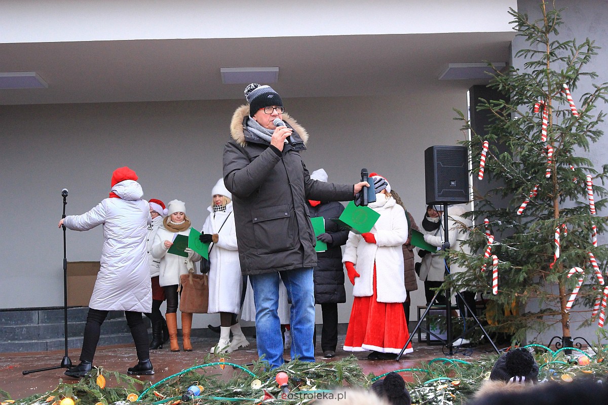 Jarmark bożonarodzeniowy w Kadzidle [17.12.2022] - zdjęcie #69 - eOstroleka.pl