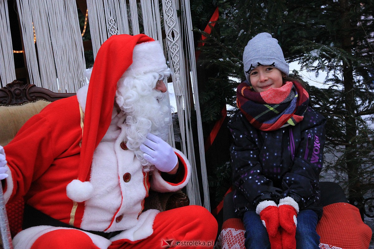 Jarmark bożonarodzeniowy w Kadzidle [17.12.2022] - zdjęcie #42 - eOstroleka.pl