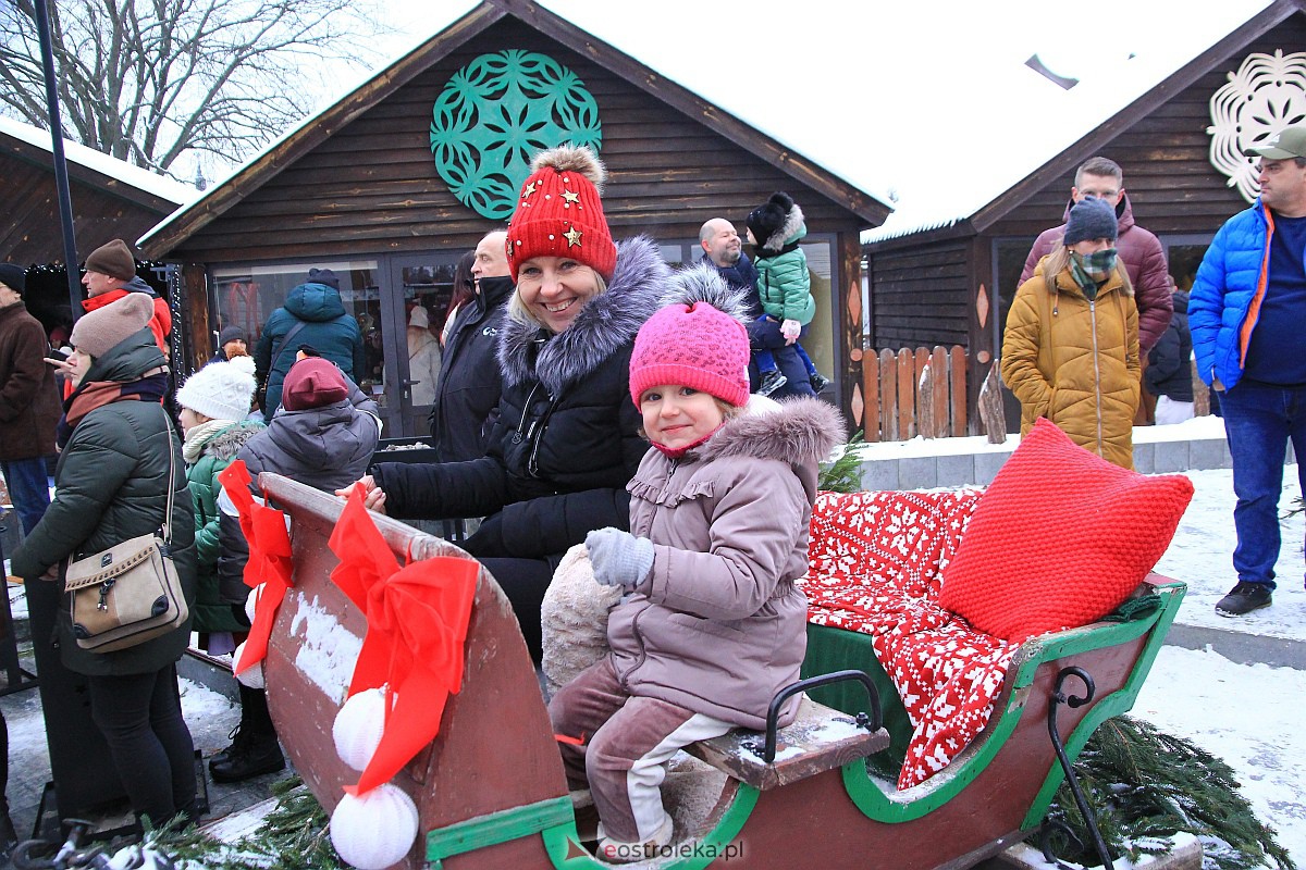 Jarmark bożonarodzeniowy w Kadzidle [17.12.2022] - zdjęcie #24 - eOstroleka.pl