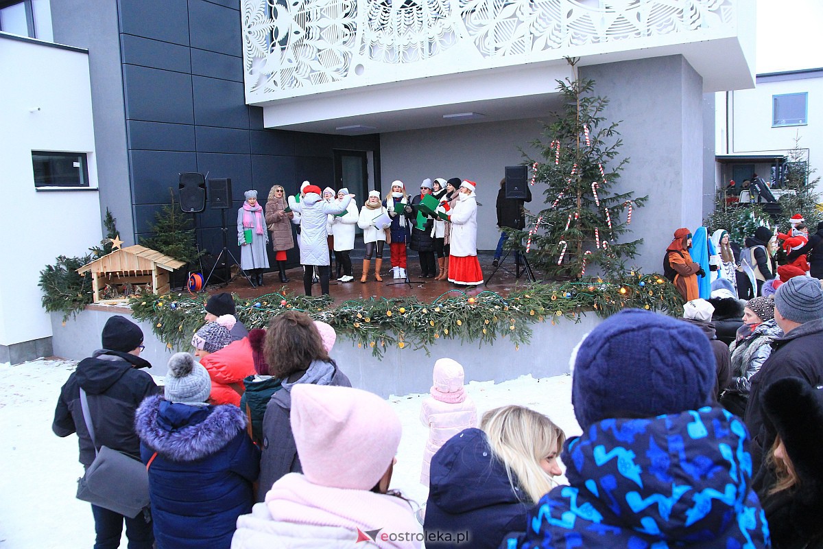 Jarmark bożonarodzeniowy w Kadzidle [17.12.2022] - zdjęcie #22 - eOstroleka.pl
