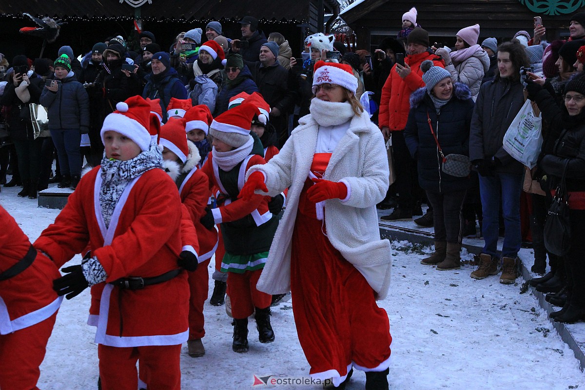 Jarmark bożonarodzeniowy w Kadzidle [17.12.2022] - zdjęcie #41 - eOstroleka.pl