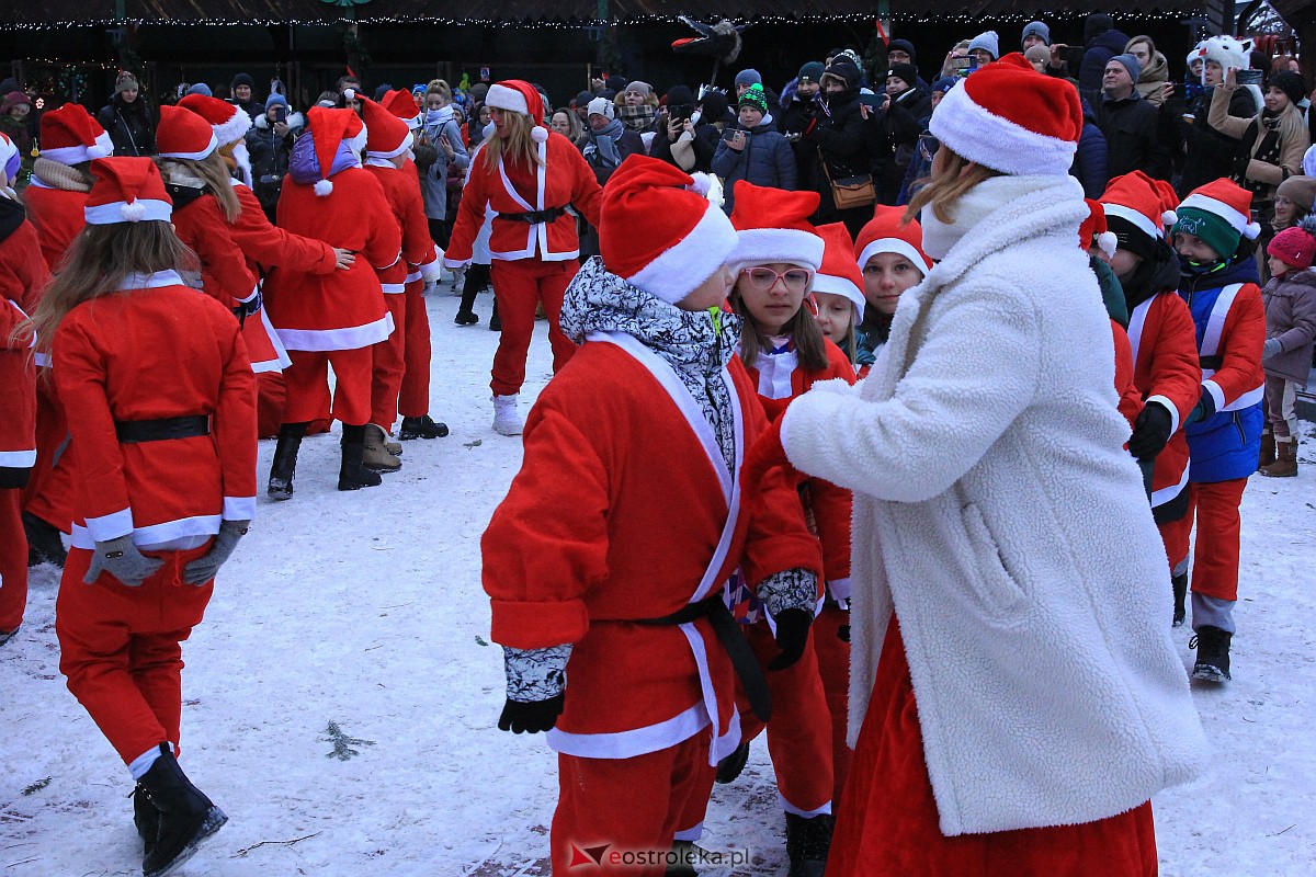 Jarmark bożonarodzeniowy w Kadzidle [17.12.2022] - zdjęcie #39 - eOstroleka.pl