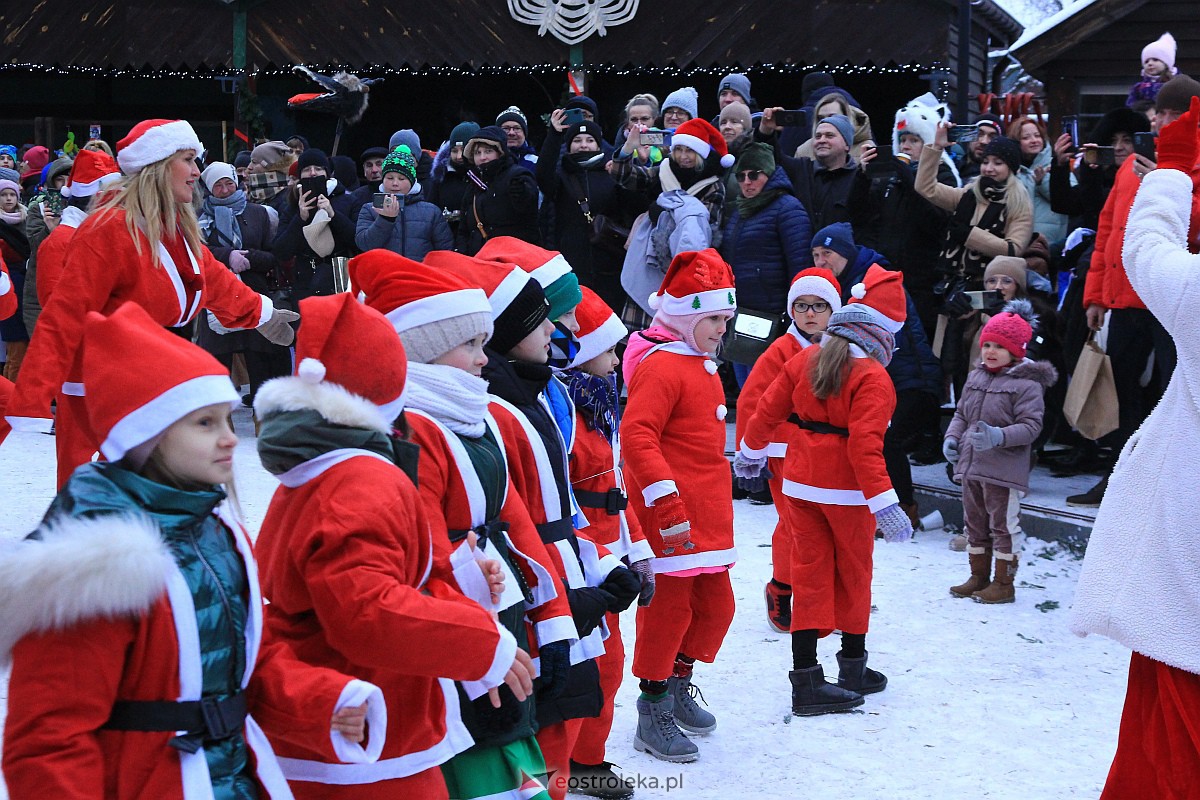 Jarmark bożonarodzeniowy w Kadzidle [17.12.2022] - zdjęcie #33 - eOstroleka.pl