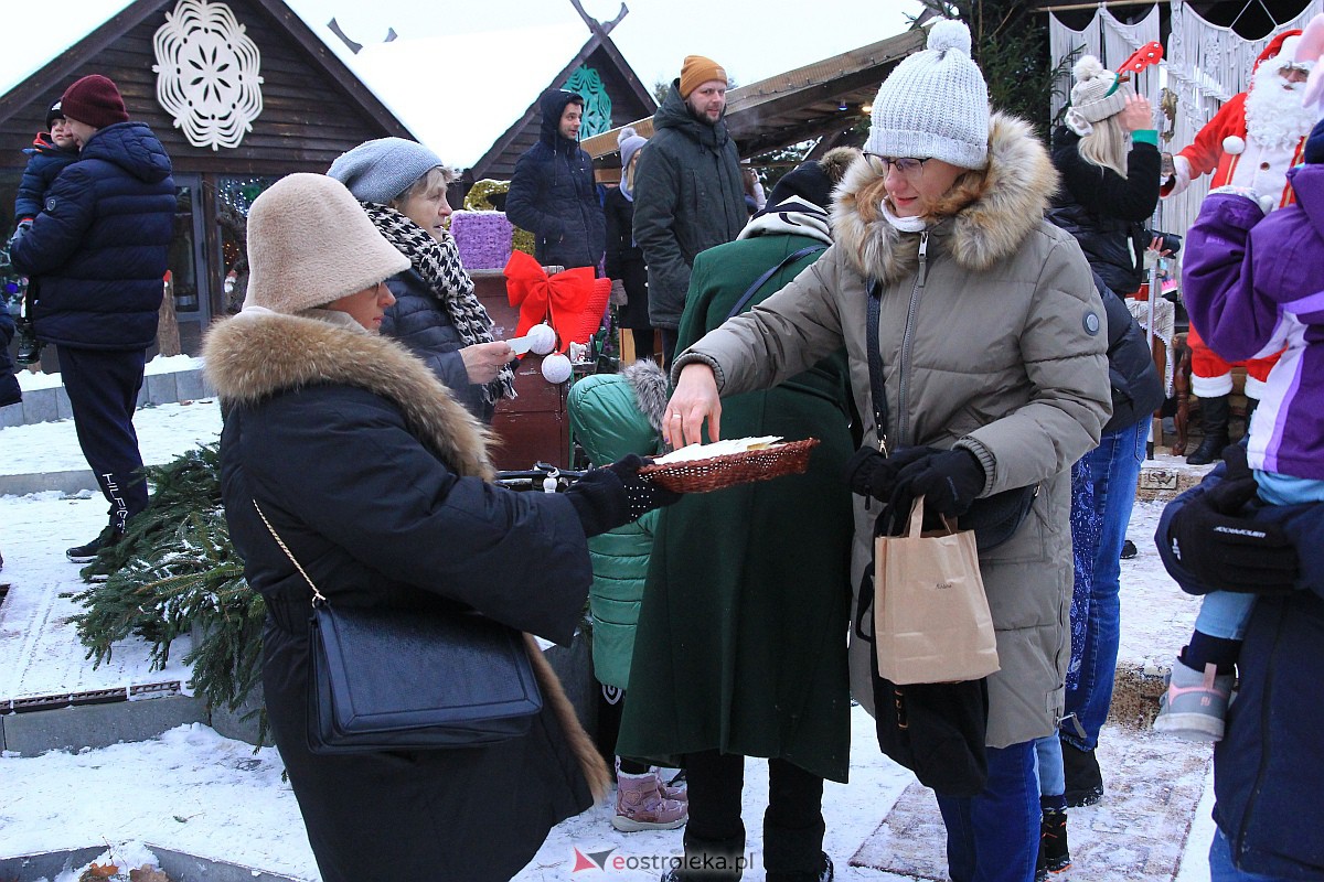 Jarmark bożonarodzeniowy w Kadzidle [17.12.2022] - zdjęcie #7 - eOstroleka.pl