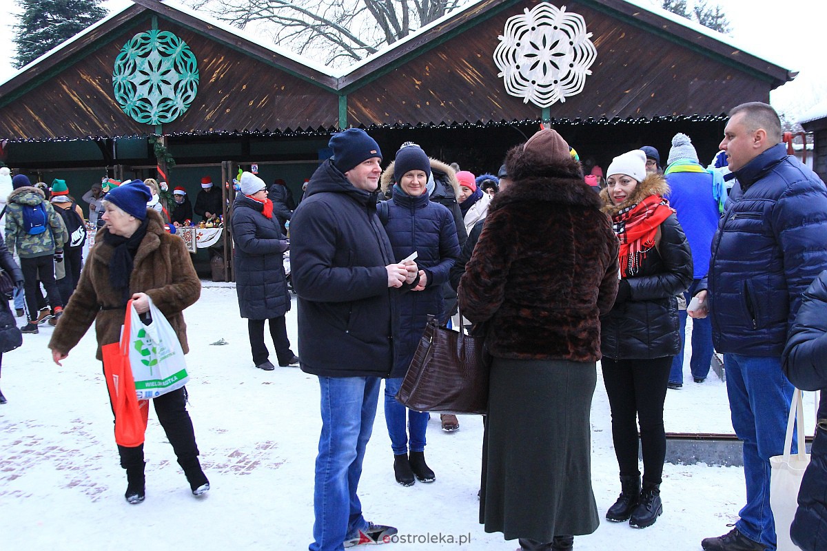Jarmark bożonarodzeniowy w Kadzidle [17.12.2022] - zdjęcie #1 - eOstroleka.pl