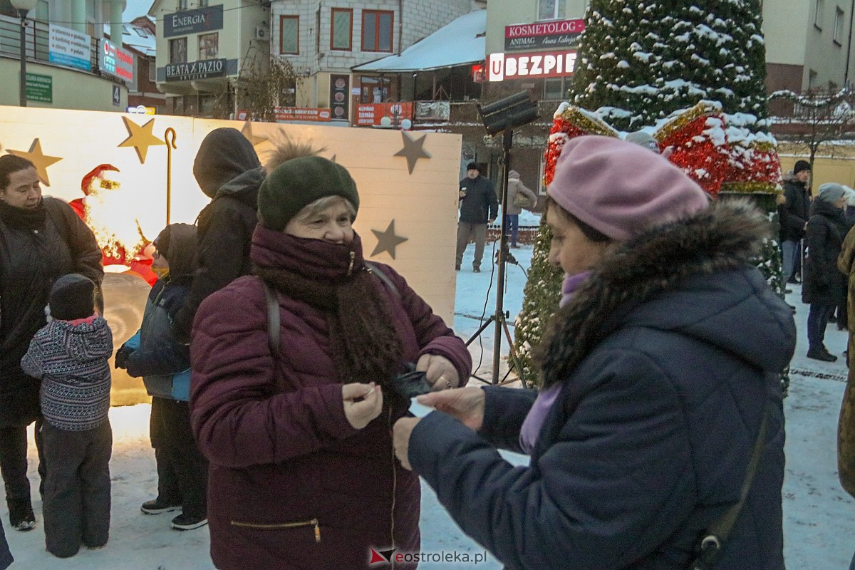 Wigilia miejska 2022 Ostrołęka [17.12.2022] - zdjęcie #31 - eOstroleka.pl