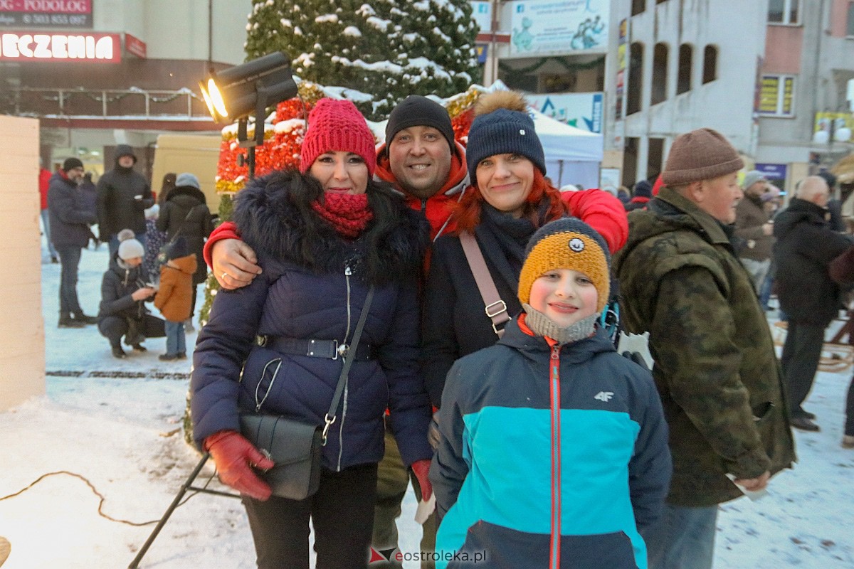 Wigilia miejska 2022 Ostrołęka [17.12.2022] - zdjęcie #20 - eOstroleka.pl