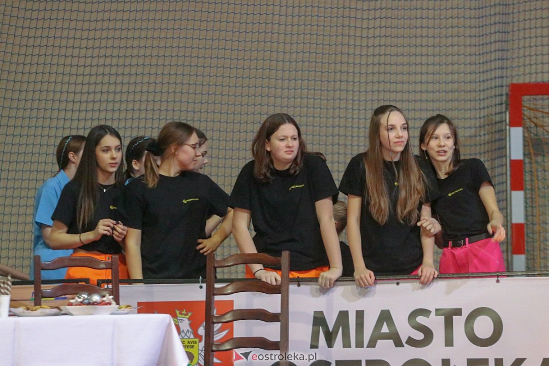 Świąteczna Gala Taneczna Bezwahania Dance Center Ostrołęka [17.12.2022] - zdjęcie #21 - eOstroleka.pl
