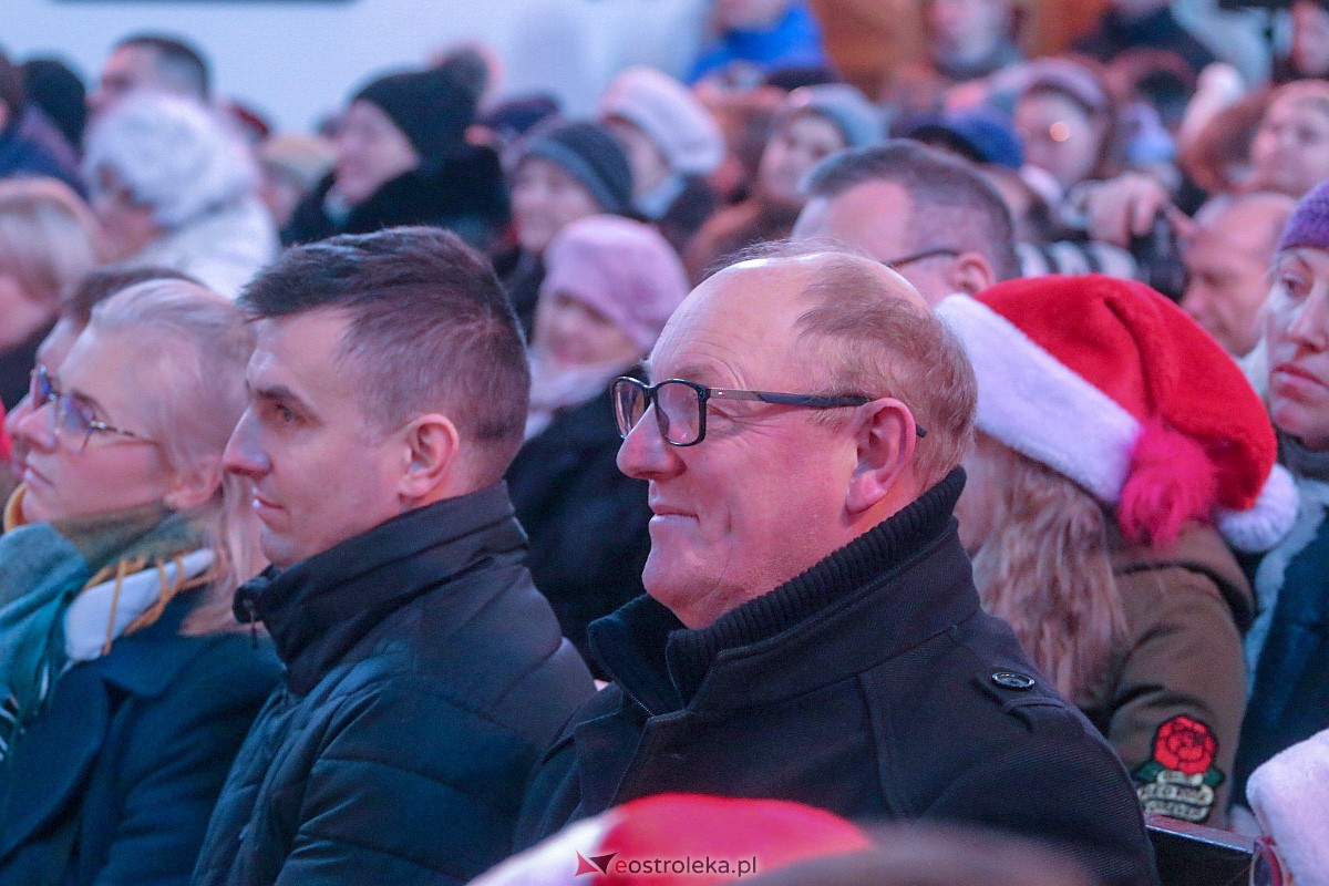 Koncert Patrycji Runo i Eleni w Piskach [18.12.2022] - zdjęcie #31 - eOstroleka.pl