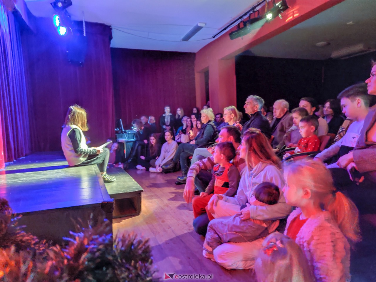 Świąteczny koncert w Klubie Oczko [18.12.2022] - zdjęcie #11 - eOstroleka.pl