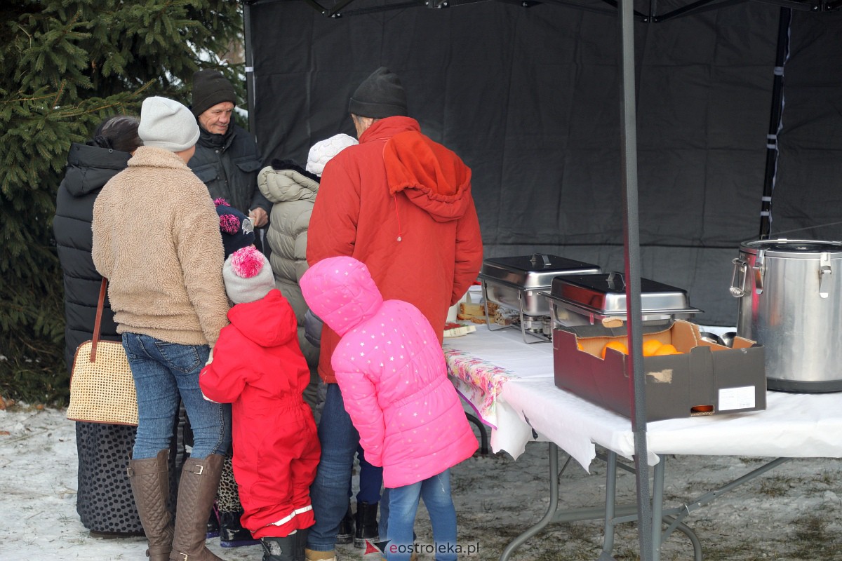 Wigilia Osiedla Łazek [18.12.2022] - zdjęcie #92 - eOstroleka.pl