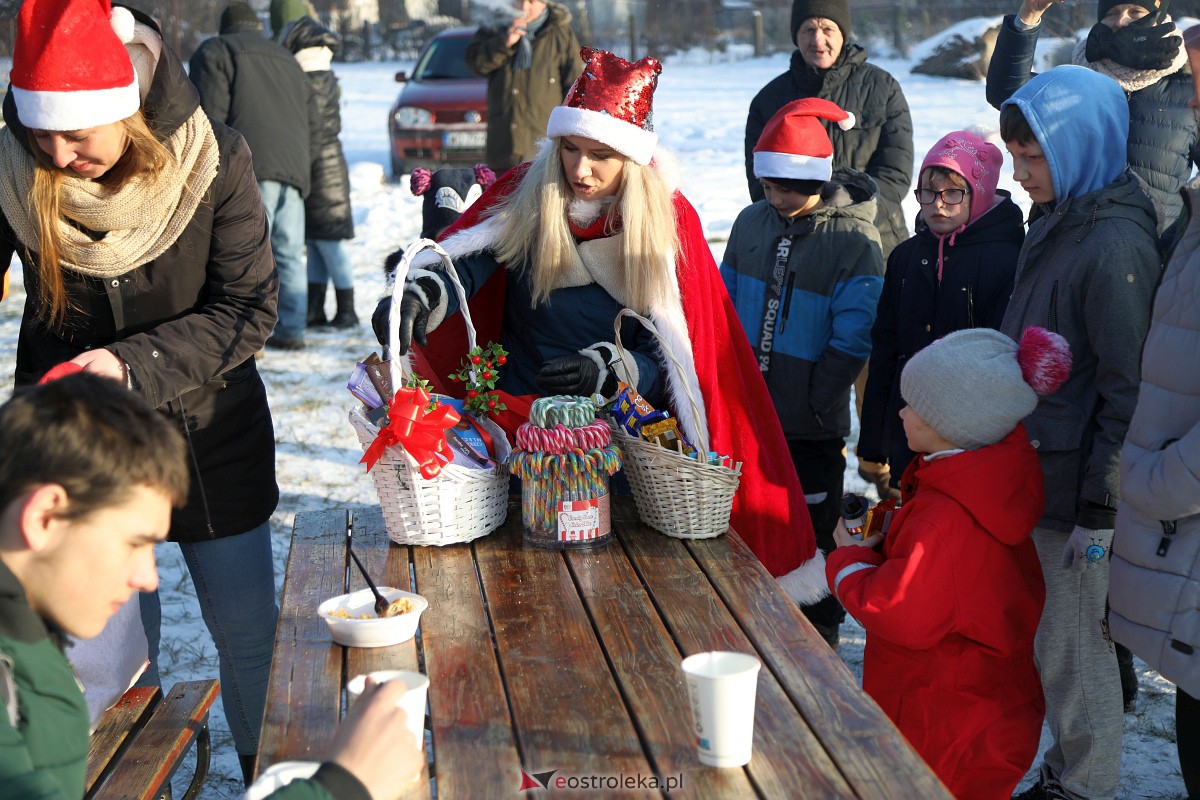 Wigilia Osiedla Łazek [18.12.2022] - zdjęcie #81 - eOstroleka.pl