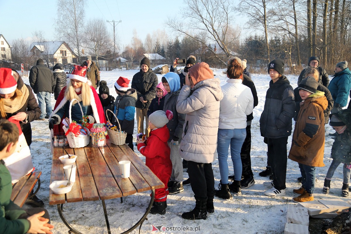 Wigilia Osiedla Łazek [18.12.2022] - zdjęcie #84 - eOstroleka.pl