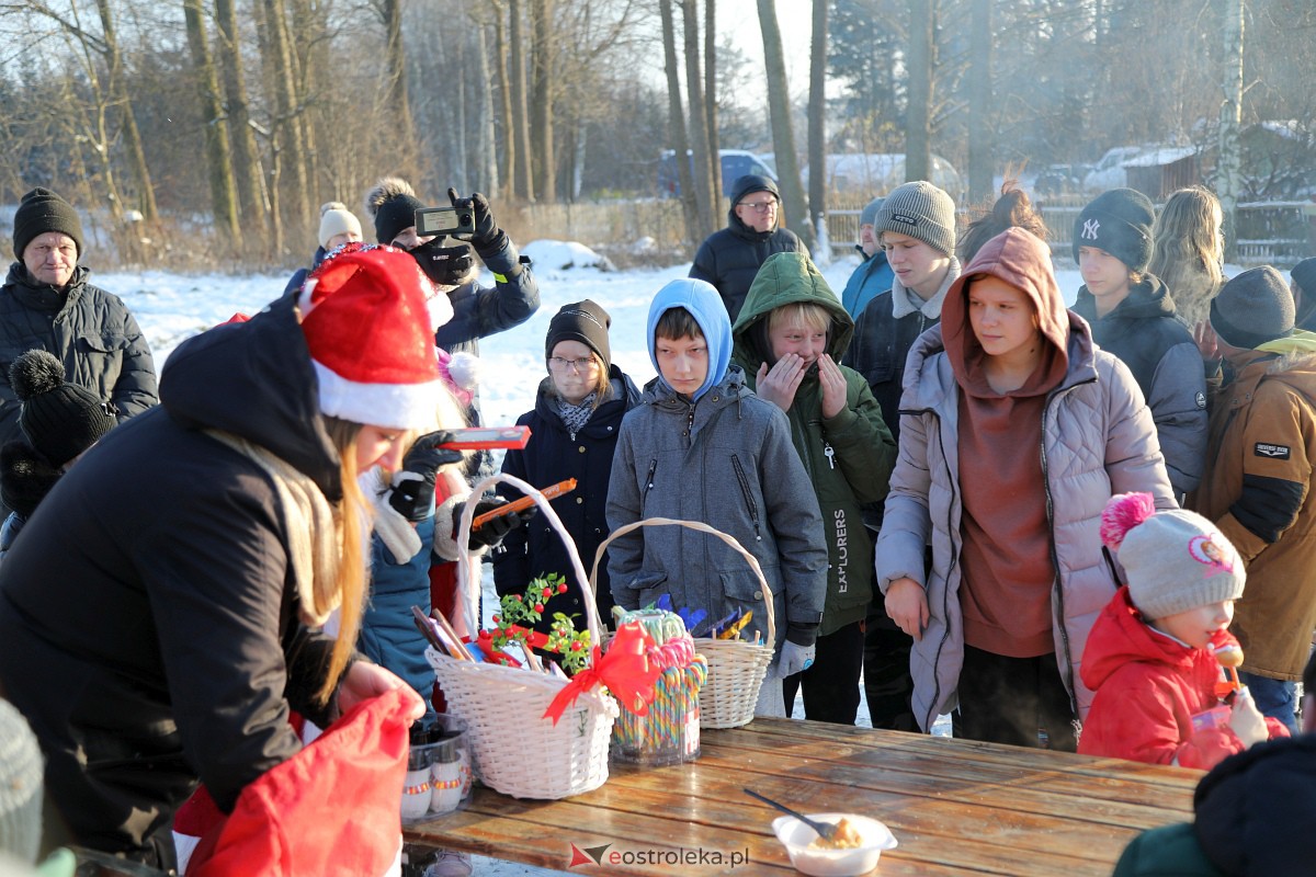 Wigilia Osiedla Łazek [18.12.2022] - zdjęcie #87 - eOstroleka.pl