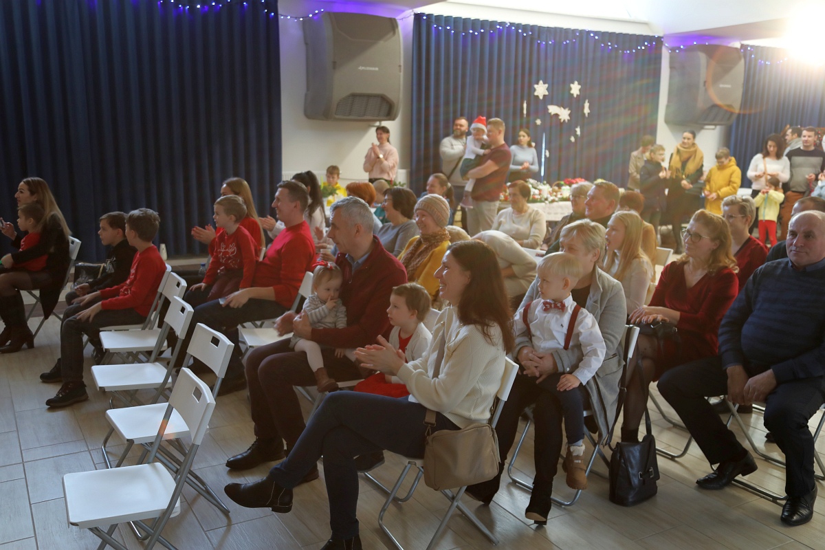 Jarmark Bożonarodzeniowy w Łysych [18.12.2022] - zdjęcie #56 - eOstroleka.pl