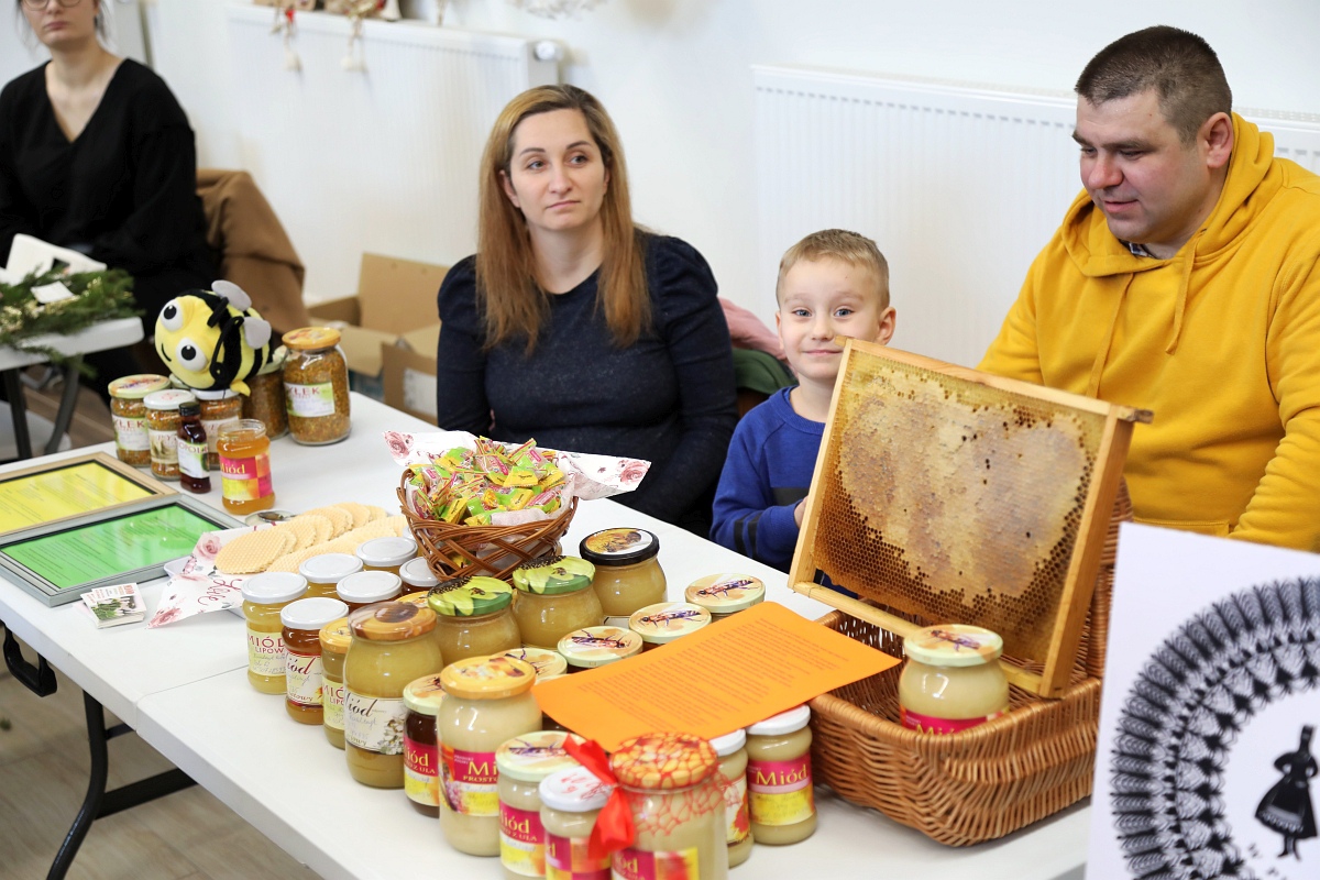 Jarmark Bożonarodzeniowy w Łysych [18.12.2022] - zdjęcie #44 - eOstroleka.pl
