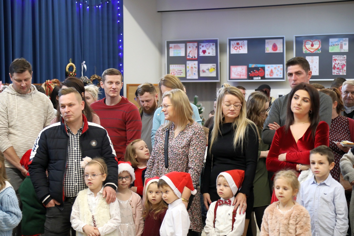 Jarmark Bożonarodzeniowy w Łysych [18.12.2022] - zdjęcie #19 - eOstroleka.pl