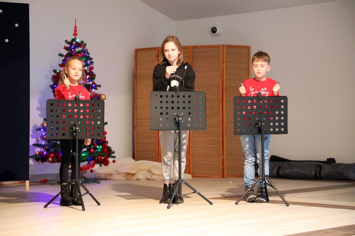 Jarmark Bożonarodzeniowy w Łysych [18.12.2022] - zdjęcie #16 - eOstroleka.pl