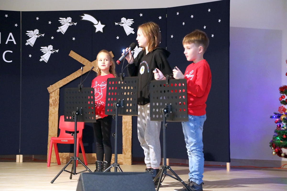 Jarmark Bożonarodzeniowy w Łysych [18.12.2022] - zdjęcie #12 - eOstroleka.pl