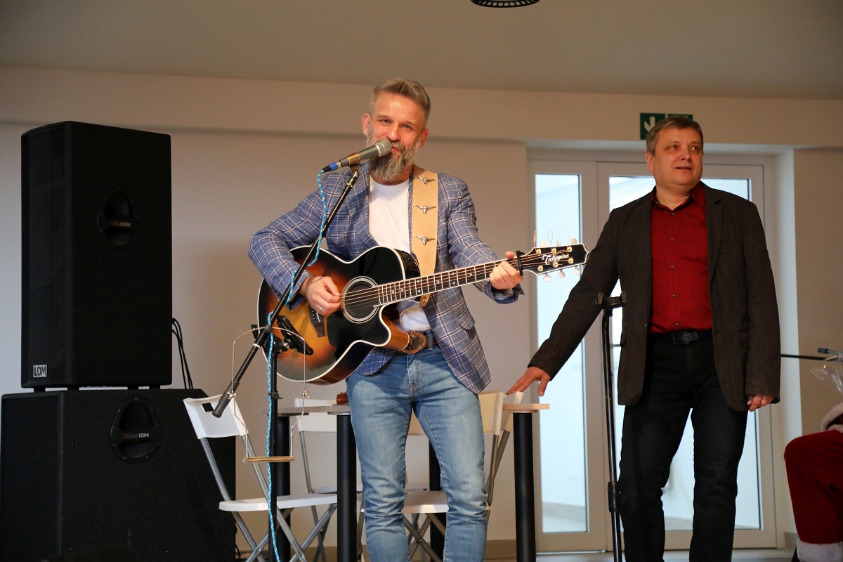 Jarmark Bożonarodzeniowy w Łysych [18.12.2022] - zdjęcie #9 - eOstroleka.pl