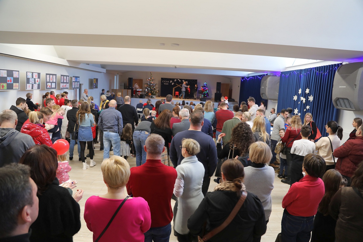 Jarmark Bożonarodzeniowy w Łysych [18.12.2022] - zdjęcie #4 - eOstroleka.pl
