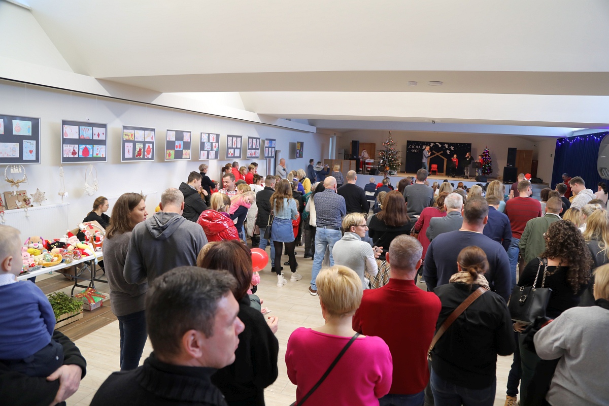 Jarmark Bożonarodzeniowy w Łysych [18.12.2022] - zdjęcie #3 - eOstroleka.pl