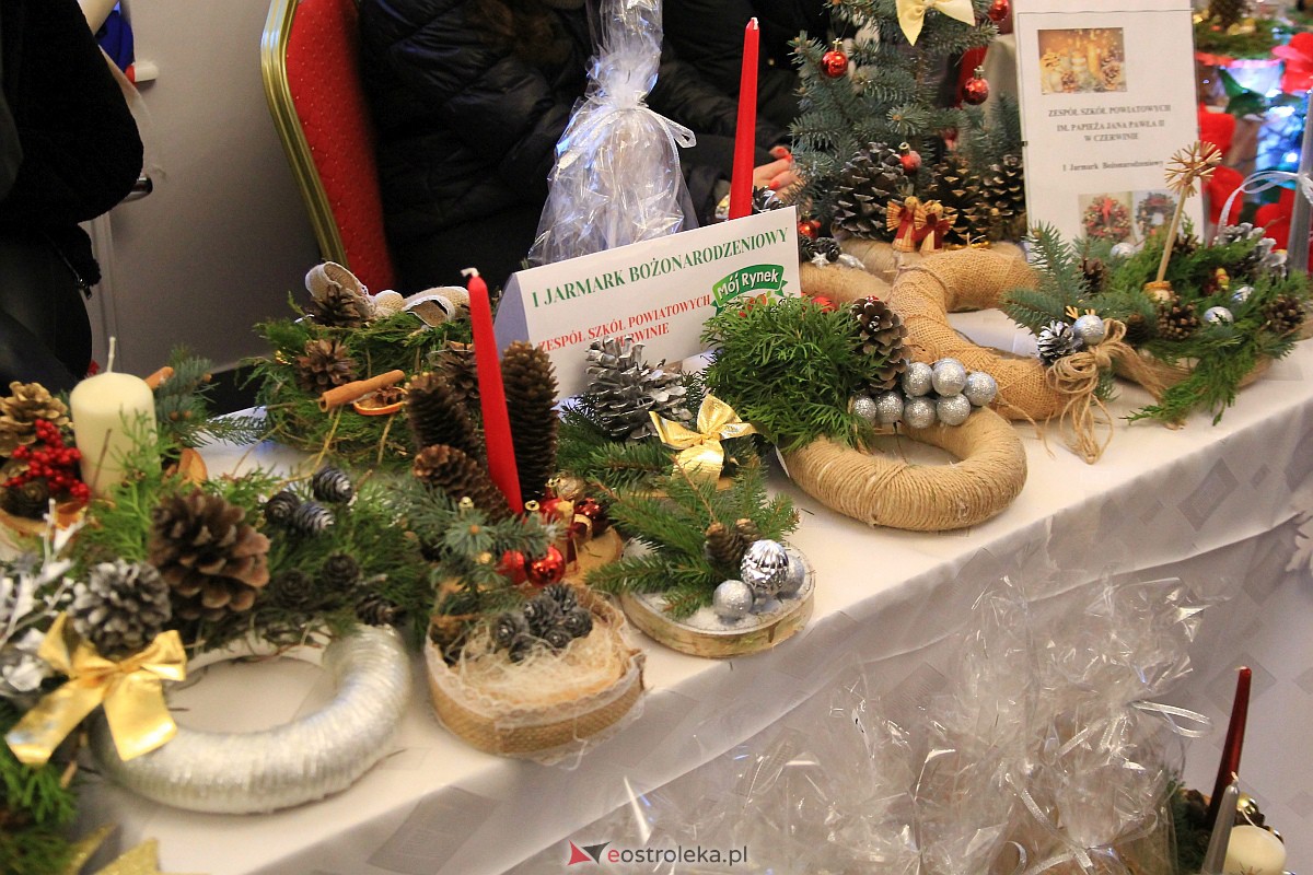 I Czerwiński Jarmark Bożonarodzeniowy [18.12.2022] - zdjęcie #56 - eOstroleka.pl