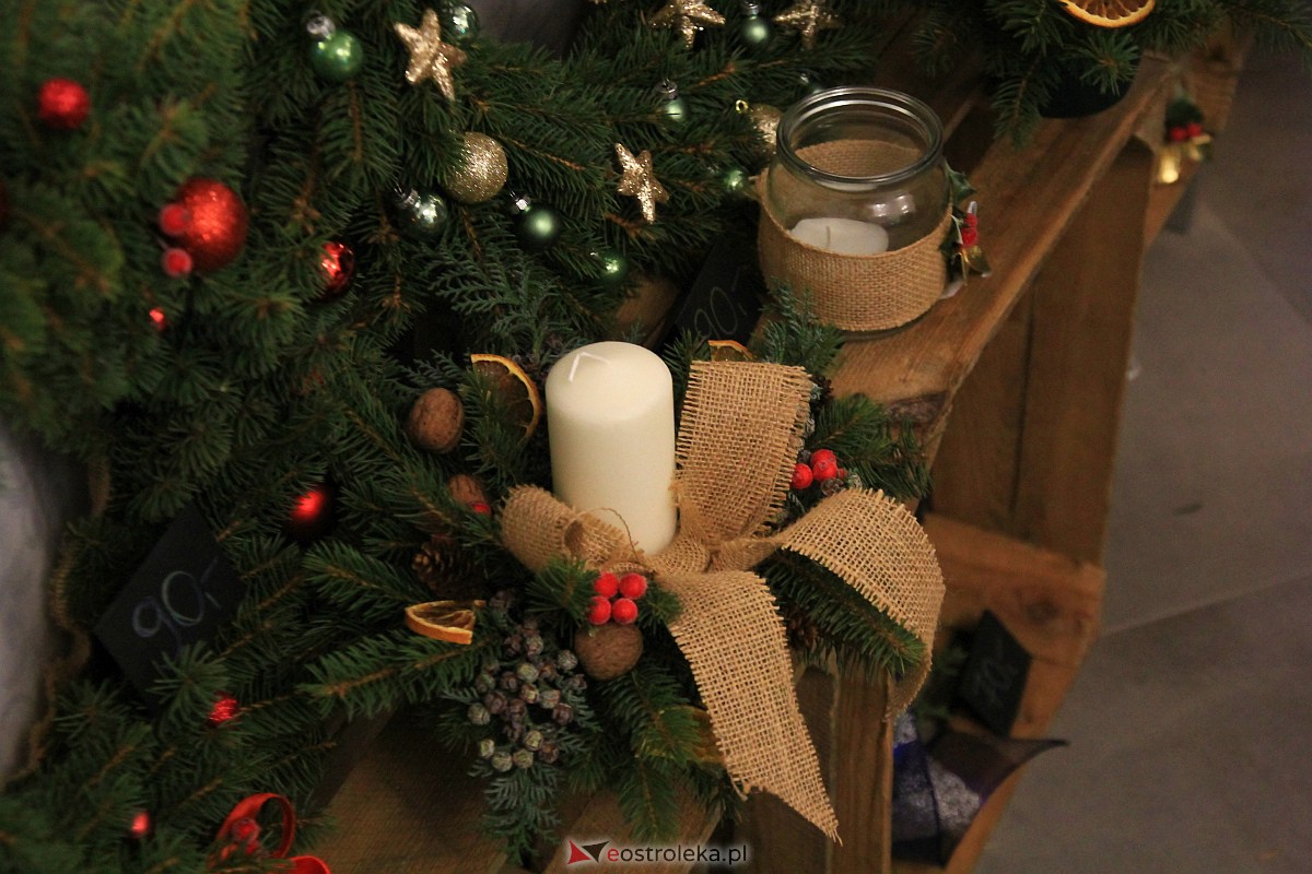 I Czerwiński Jarmark Bożonarodzeniowy [18.12.2022] - zdjęcie #10 - eOstroleka.pl