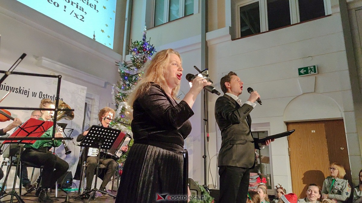 Kolędowanie w Muzeum Kultury Kurpiowskiej [18.12.2022] - zdjęcie #43 - eOstroleka.pl