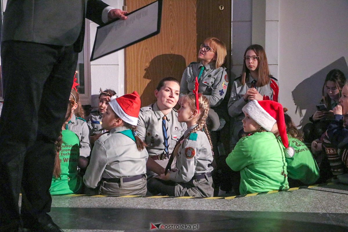 Kolędowanie w Muzeum Kultury Kurpiowskiej [18.12.2022] - zdjęcie #14 - eOstroleka.pl