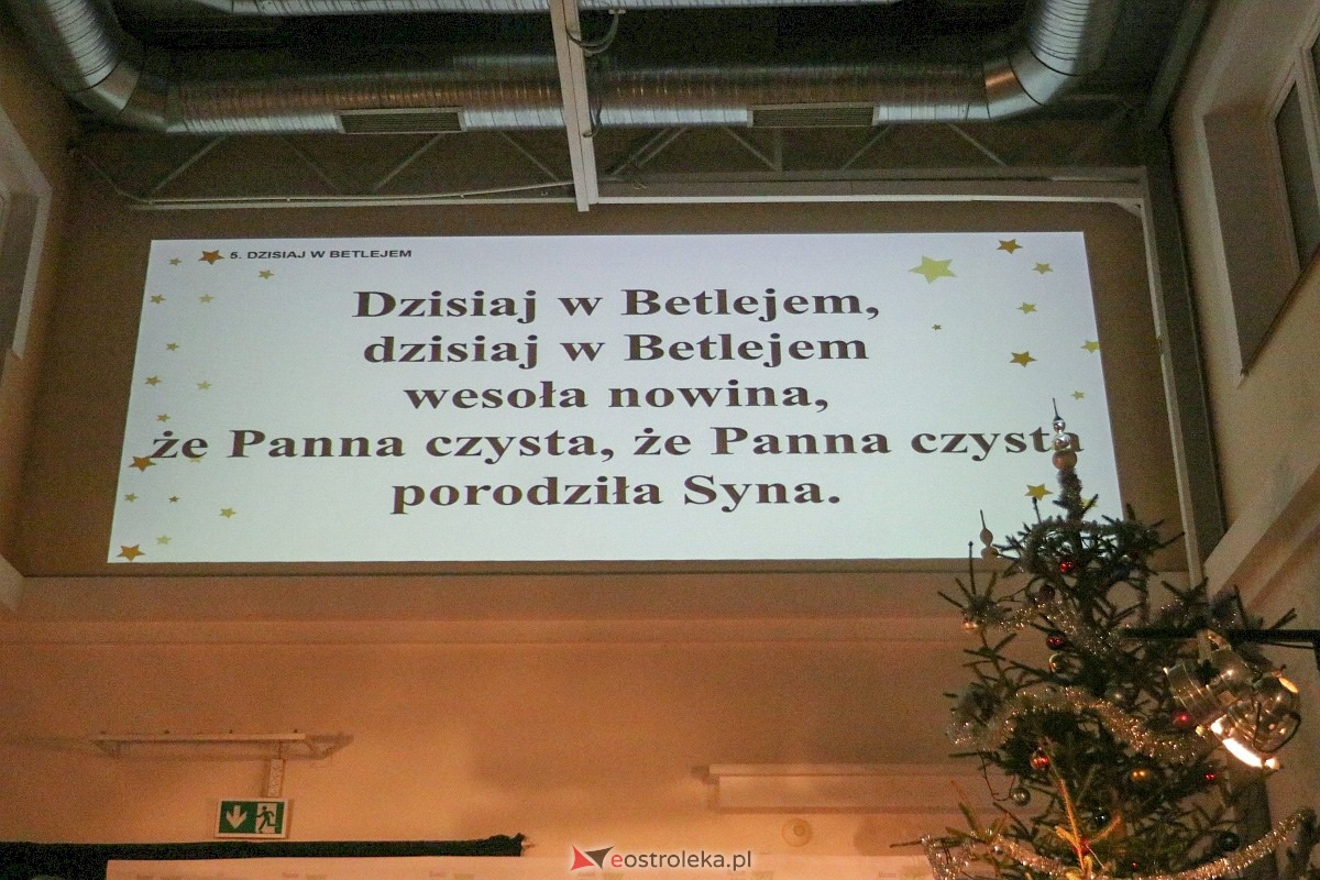 Kolędowanie w Muzeum Kultury Kurpiowskiej [18.12.2022] - zdjęcie #10 - eOstroleka.pl